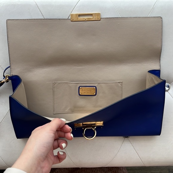 SOLD// Salvatore Ferragamo blue clutch - Picture 12 of 13